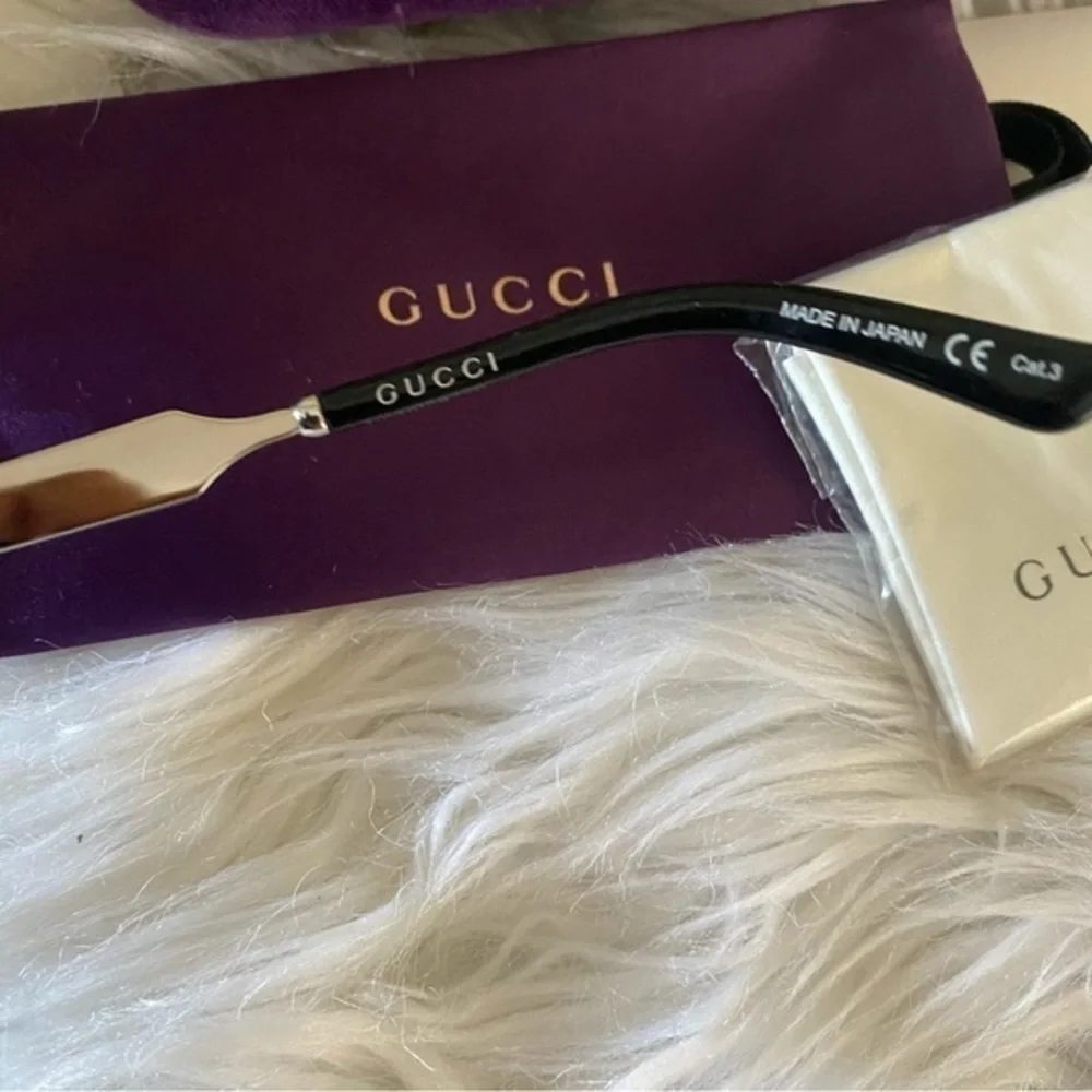 New authentic Gucci sunglasses